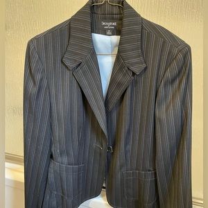 Signature by Larry Levine blazer suit jacket. Mint condition